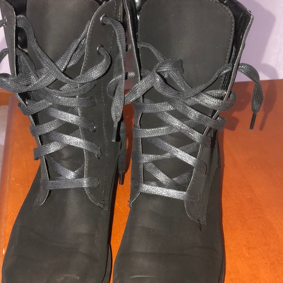 Boots - Picture 2 of 4